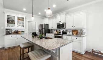 121 Hayden Dr, Beebe, AR 72012