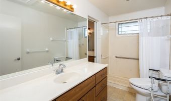 3329 Woodlawn Dr, Honolulu, HI 96822