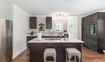 64 Pleasant View Rd, Bradford, NH 03221
