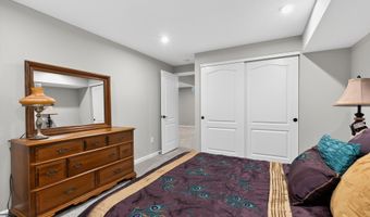 1291 Parkside Dr, Alexandria, KY 41001