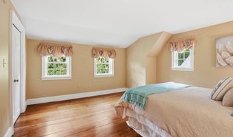16 Storybrook Ln, Amherst, NH 03031