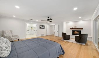 4367 Summit Dr, La Mesa, CA 91941