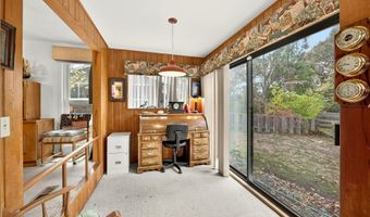 697 Oak Knoll Dr, Ashland, OR 97520