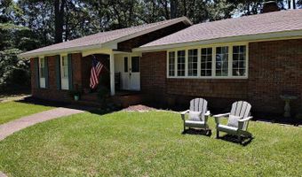 102 Mockingbird Ln, Arkadelphia, AR 71923