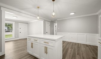 7658 Gov Blanchard Dr, Baton Rouge, LA 70811