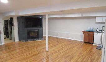 2910 N WESTMORELAND St, Arlington, VA 22213