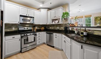 7135 HUNTLEY CREEK Pl 55, Alexandria, VA 22306