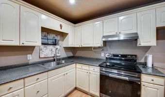 1107 NW 3rd St, Andrews, TX 79714