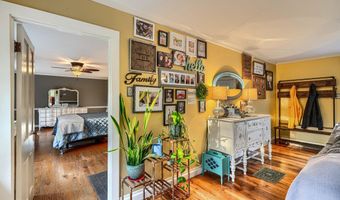 5947 APPLETOWN Rd, Boonsboro, MD 21713