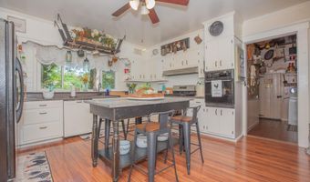 207 N Smith St, Owensville, IN 47665