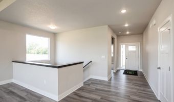 1020 2nd St NE, Altoona, IA 50009