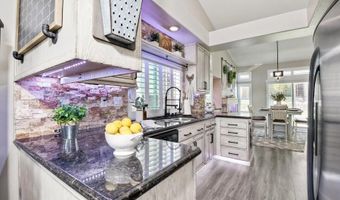 3358 Lake Circle Dr, Fallbrook, CA 92028