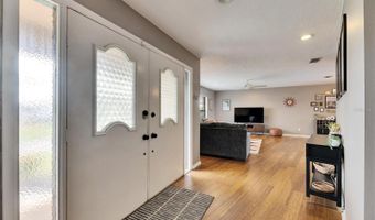 811 EAGLE Ln, Apollo Beach, FL 33572