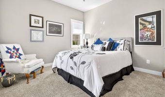 1608 STANTON Cir, Appleton, WI 54915
