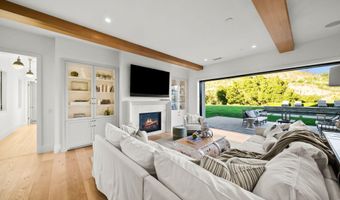2116 Shadow Creek Dr, Agoura Hills, CA 91301