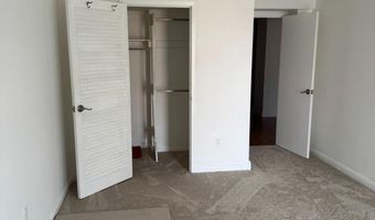 2633 FORT FARNSWORTH Rd 268, Alexandria, VA 22303