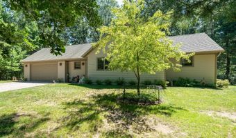 1809 S Badger Ln, Arkdale, WI 54613