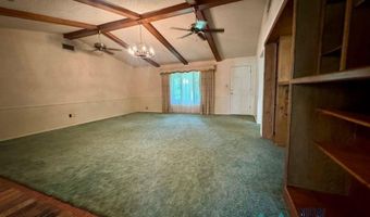 2010 Patricia Dr, Carlsbad, NM 88220
