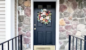 15 Scuppo Rd 504, Danbury, CT 06811