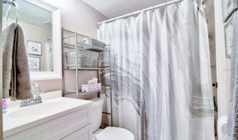 900 COVE CAY Dr 5A, Clearwater, FL 33760