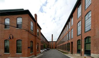 75 POCASSET St 317, Johnston, RI 02919