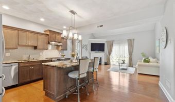 15 Jaclyn's Way 11, Billerica, MA 01862