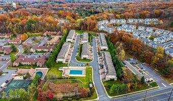 47 White Oak Ln, Aberdeen, NJ 07747