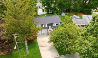 64 Woodland Rd, Bayville, NJ 08721