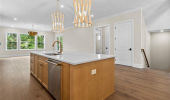 5205 Bandolino Ln, Peachtree Corners, GA 30092