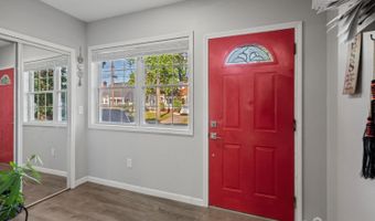 25 Livingston Ave, Avenel, NJ 07001