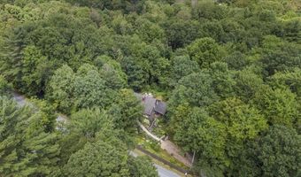 447 Farm Rd, Arlington, VT 05250