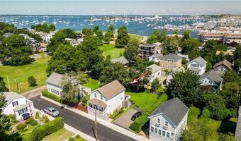 40 Grafton St, Newport, RI 02840