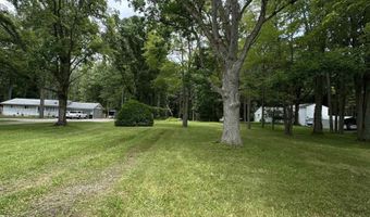 6630 Holland St, Algonac, MI 48001
