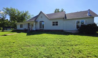 517 S Adams Ave, Aurora, MO 65605