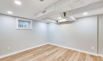 1519 STAFFORD St N 3, Arlington, VA 22207