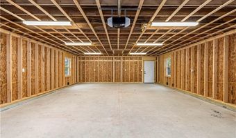 540 Middle Hwy, Barrington, RI 02806