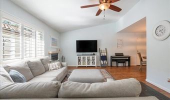 255 Oleander Dr, Oceanside, CA 92057