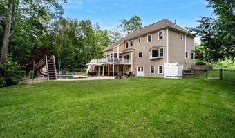 74 Settlers Ct, Bedford, NH 03110