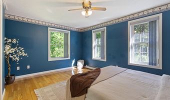 352 Log Cabin Rd, Arundel, ME 04046