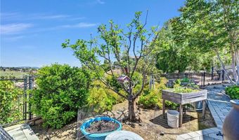 1864 Winterwarm Dr, Fallbrook, CA 92028
