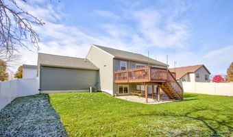10902 Woodedge Dr, Allendale, MI 49401