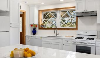 15330 Alicante Rd, La Mirada, CA 90638