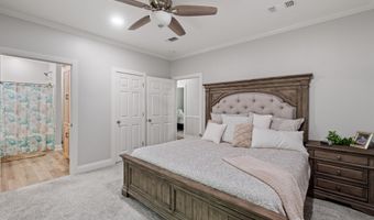 5004 Oak St, Bay St. Louis, MS 39520