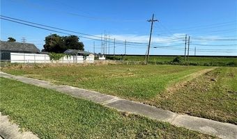 2000 BENJAMIN St, Arabi, LA 70032