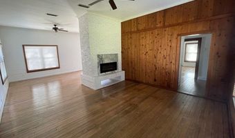 123 Ave C, Apalachicola, FL 32320