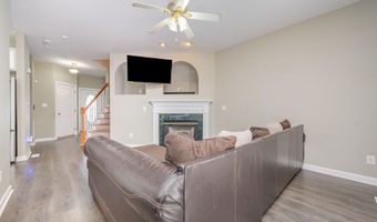 25 Silver Pl Apt B, Angier, NC 27501