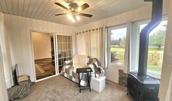 1204 Willow Dr, Aberdeen, SD 57401