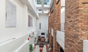 207 S PATRICK St 204, Alexandria, VA 22314