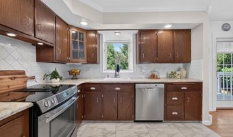 5463 DORIS Dr, Allentown, PA 18106