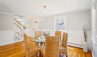 11 Knapton St St, Barrington, RI 02806